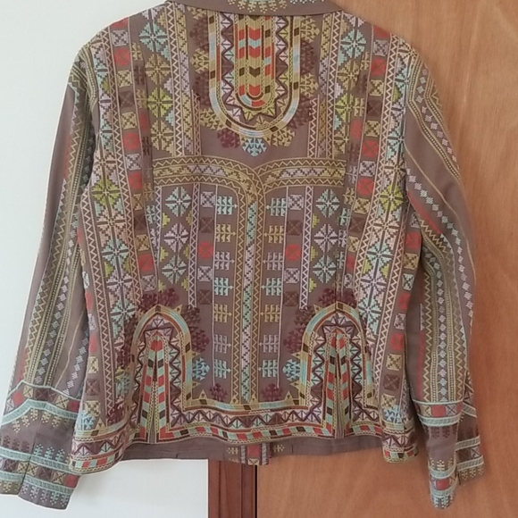 Embroidered Fitted Jacket - Picture 4 of 4